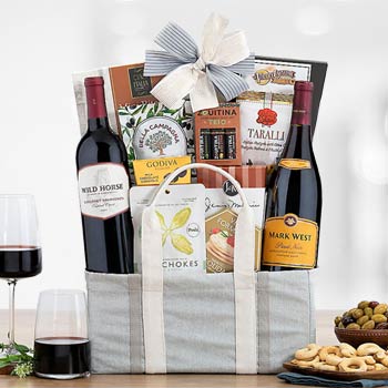 Gourmet Snack Wine Gift Basket